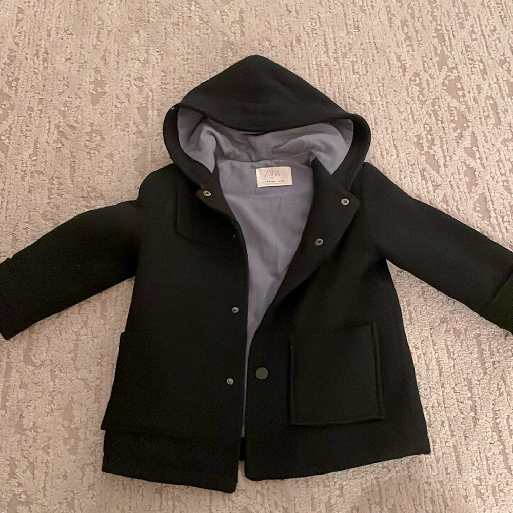 Boys Zara navy blue coat with buttons, pockets and hood